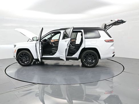 New 2025 Jeep Grand Cherokee L Summit image 38