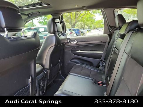 Used 2020 Jeep Grand Cherokee Altitude AWD/4WD image 12