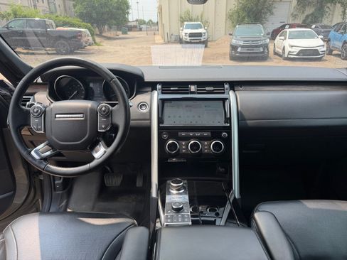 Used 2017 Land Rover Discovery HSE Luxury AWD/4WD image 20