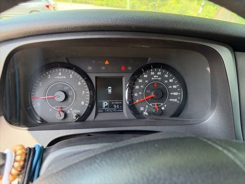 Used 2015 Toyota Sienna LE FWD image 5