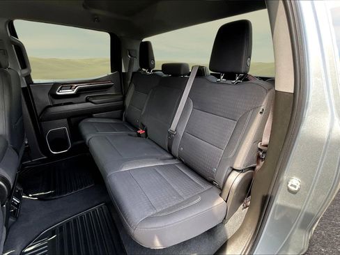 Used 2023 Chevrolet Silverado 1500 LT image 15