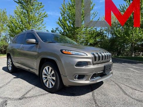 Used 2017 Jeep Cherokee Overland w/ Technology Group image 1