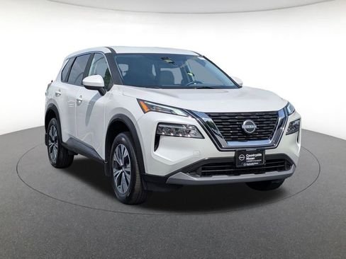 Used 2023 Nissan Rogue SV AWD/4WD image 3