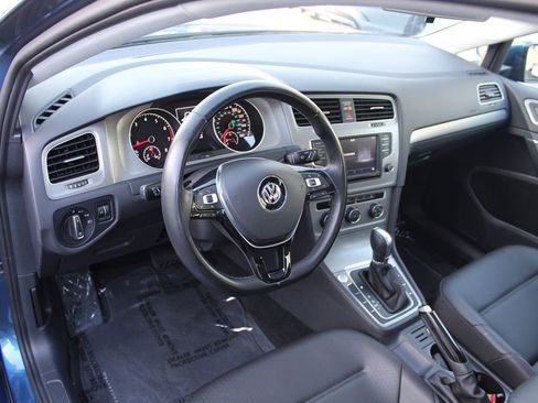 Used 2017 Volkswagen Golf Wolfsburg Edition FWD image 18