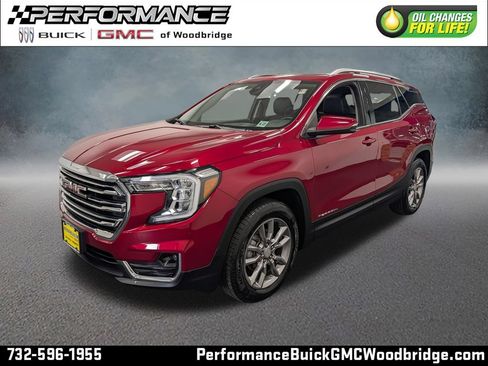 Used 2022 GMC Terrain SLT w/ Infotainment Package II AWD/4WD image 1