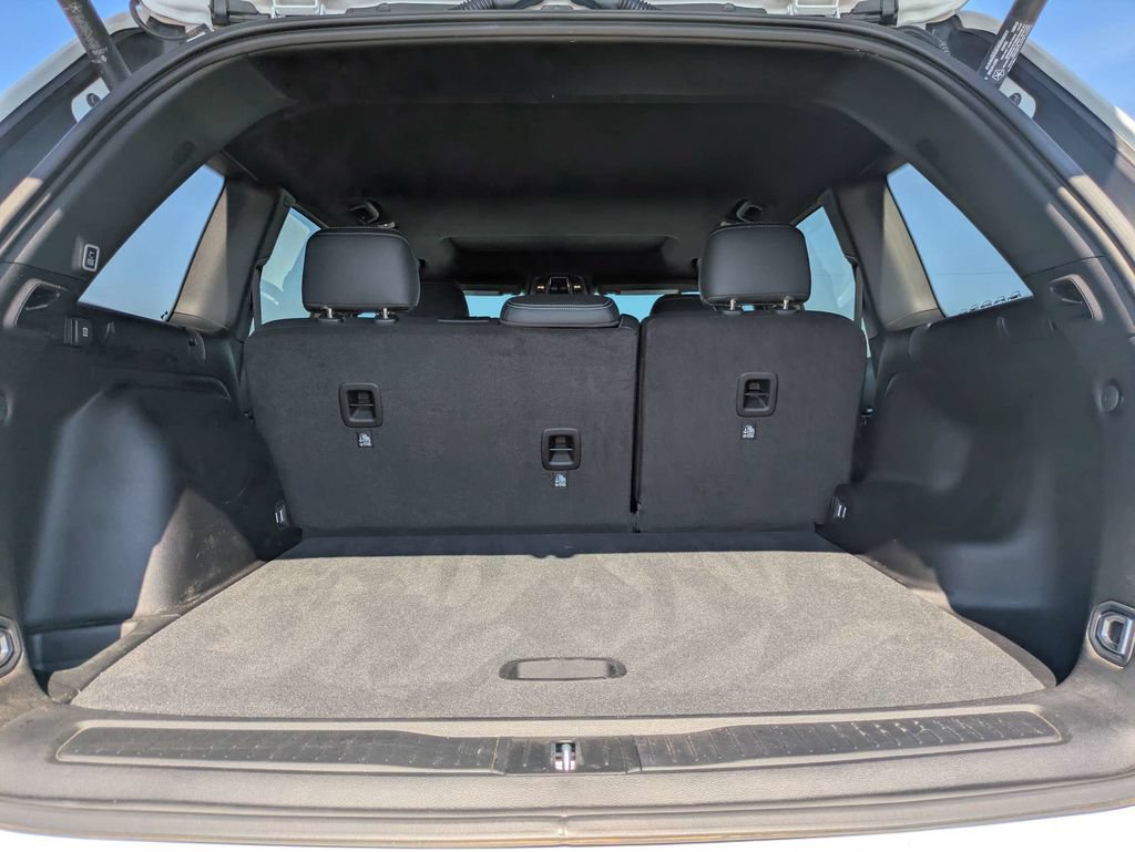 Used 2025 Jeep Grand Cherokee Altitude RWD image 13