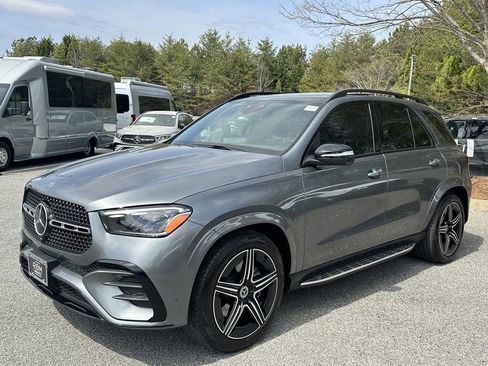 Certified 2025 Mercedes-Benz GLE 350 4MATIC w/ AMG Line Exterior image 4