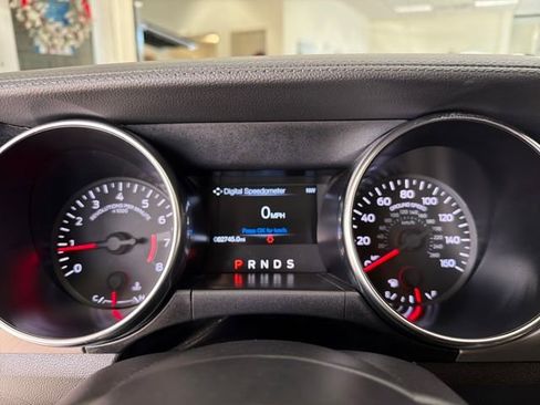 Used 2020 Ford Mustang Premium image 17