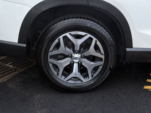 Certified 2023 Subaru Forester Premium AWD/4WD image 12