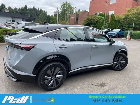 Used 2023 Nissan Ariya FWD image 14