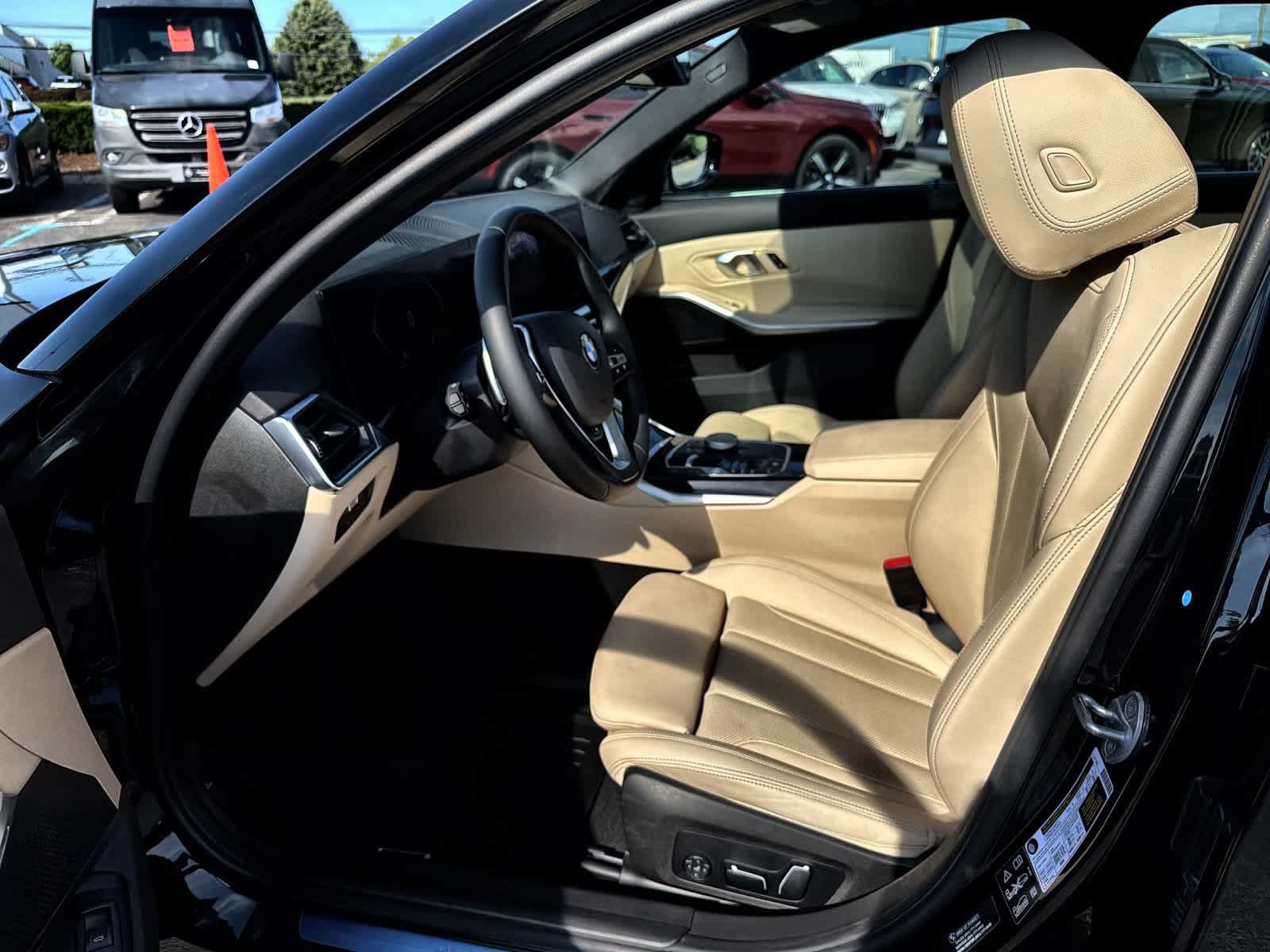 Used 2024 BMW 330i xDrive Sedan w/ Convenience Package AWD/4WD image 10
