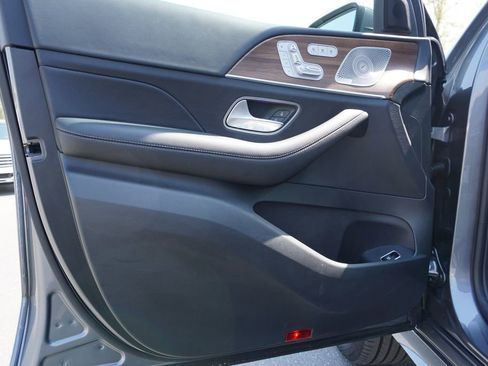 Certified 2025 Mercedes-Benz GLS 450 4MATIC image 12