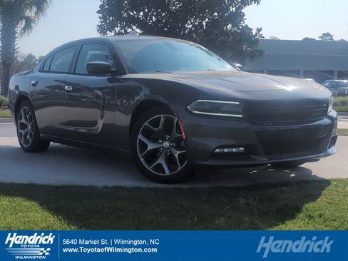 Used 2016 Dodge Charger SXT w/ Rallye Group image 1