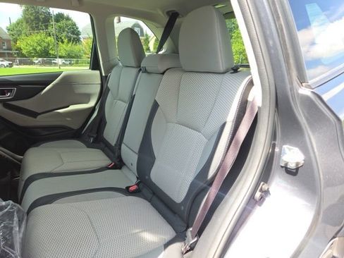 Used 2023 Subaru Forester Premium AWD/4WD image 11
