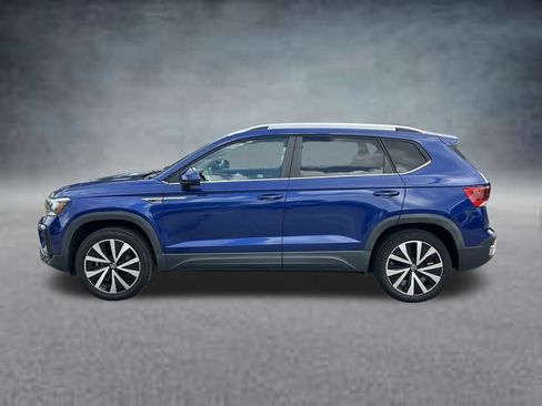 Used 2022 Volkswagen Taos SE FWD image 8