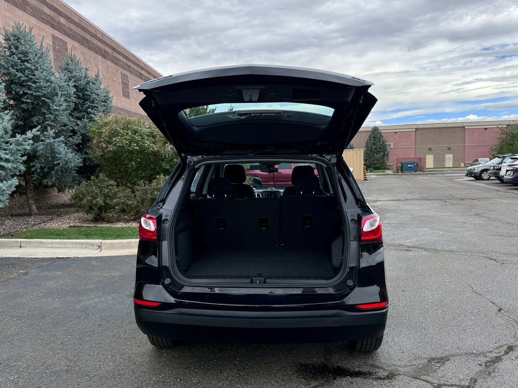 Used 2020 Chevrolet Equinox LS AWD/4WD image 11