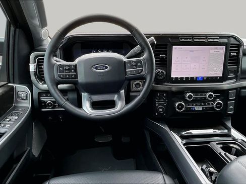 Used 2024 Ford F250 Lariat w/ Lariat Ultimate Package AWD/4WD image 8