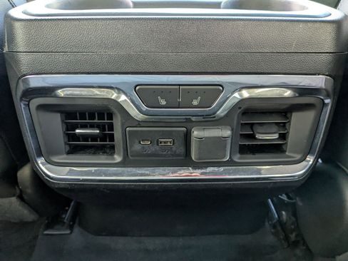 Used 2020 Chevrolet Silverado 3500 High Country w/ Technology Package image 33