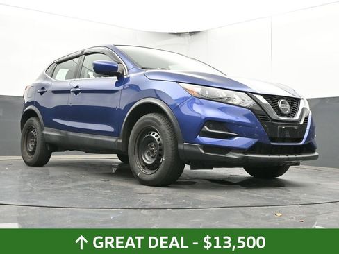 Used 2020 Nissan Rogue Sport S image 44