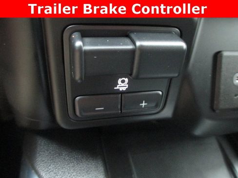 Certified 2021 GMC Sierra 2500 AT4 w/ AT4 Premium Plus Package image 20