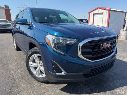 Used 2020 GMC Terrain SLE FWD image 2