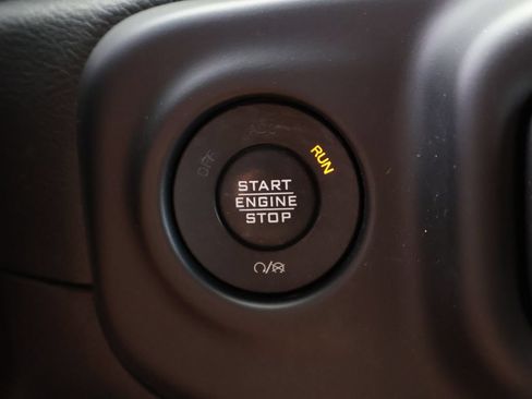 Used 2021 Jeep Wrangler Unlimited Sahara w/ Cold Weather Group AWD/4WD image 30