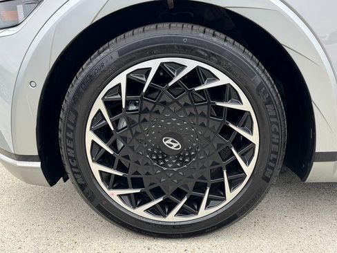 Used 2023 Hyundai Ioniq 5 Limited image 13