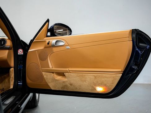 Used 2009 Porsche Cayman RWD image 21