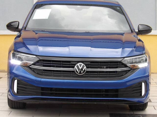 Used 2023 Volkswagen Jetta Sport FWD image 2