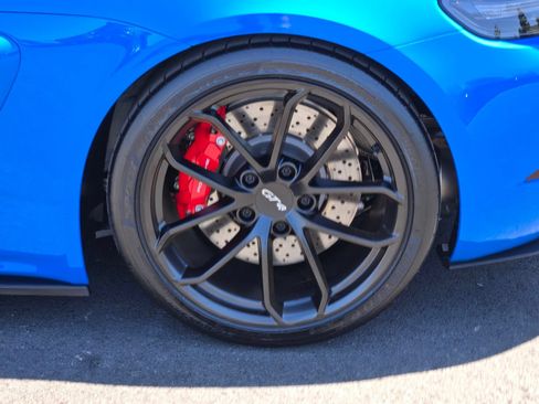 Certified 2023 Porsche 718 Cayman GT4 RWD image 11