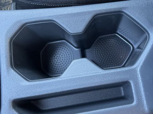 Used 2024 Volkswagen Jetta Sport image 31