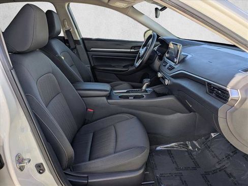 Used 2022 Nissan Altima 2.5 SV image 19