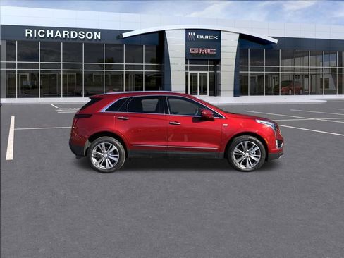 Used 2025 Cadillac XT5 Premium Luxury w/ LPO, Floor Liner Package image 7