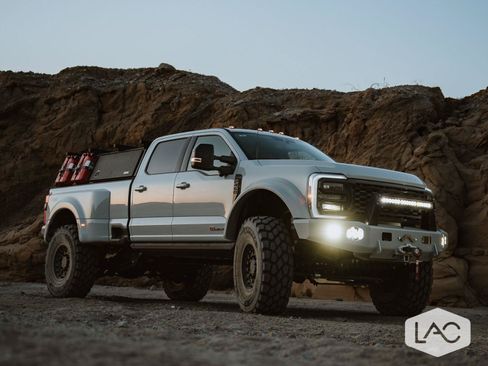 Used 2026 Ford F450 Platinum w/ Platinum Plus Package AWD/4WD image 13