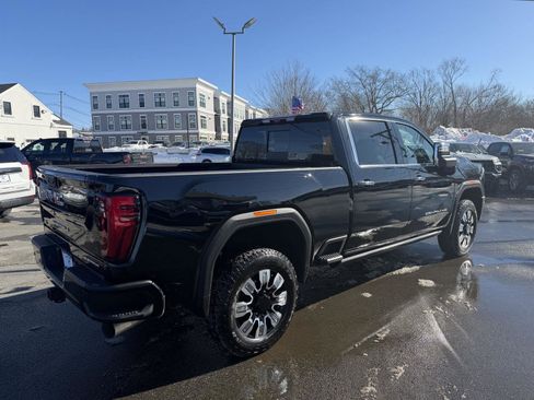 Used 2024 GMC Sierra 3500 Denali w/ Denali Reserve Package image 7