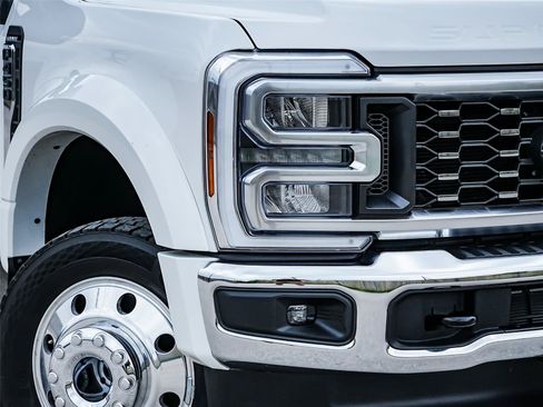 Used 2026 Ford F450 Lariat w/ FX4 Off-Road Package AWD/4WD image 3