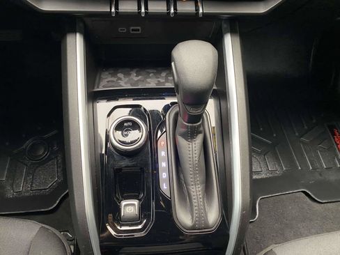 Used 2024 Chevrolet Colorado Trail Boss w/ Advanced Trailering Package AWD/4WD image 25