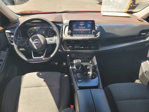 Certified 2023 Nissan Rogue SV FWD image 16