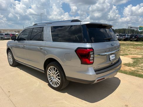 Used 2024 Ford Expedition Max Limited RWD image 6