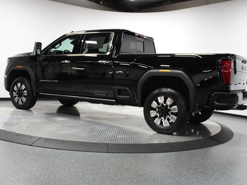 New 2026 GMC Sierra 2500 Denali w/ Denali Reserve Package image 7