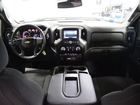 Used 2022 Chevrolet Silverado 2500 Custom w/ Custom Value Package AWD/4WD image 32