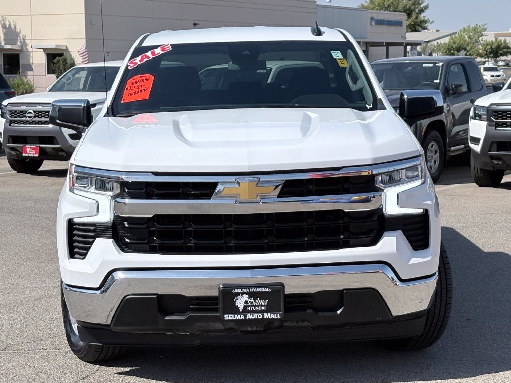 Used 2025 Chevrolet Silverado 1500 LT RWD image 3