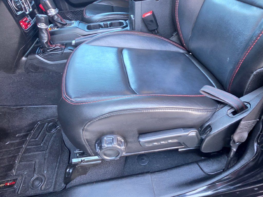 Used 2020 Jeep Gladiator Rubicon AWD/4WD image 13