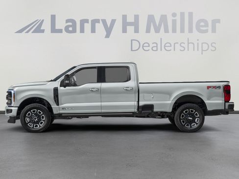 Used 2026 Ford F350 Platinum w/ Tremor Off-Road Package AWD/4WD image 3