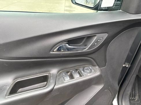Used 2020 Chevrolet Equinox LT AWD/4WD image 13