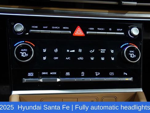 Used 2025 Hyundai Santa Fe Limited AWD/4WD image 21