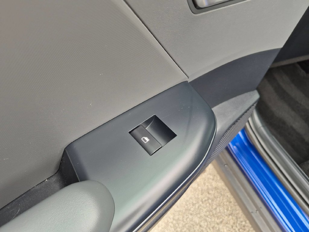Used 2025 Kia K4 FWD image 26