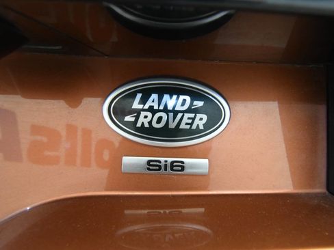 Used 2020 Land Rover Discovery SE AWD/4WD image 38