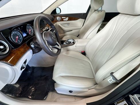 Used 2019 Mercedes-Benz E 300 image 19
