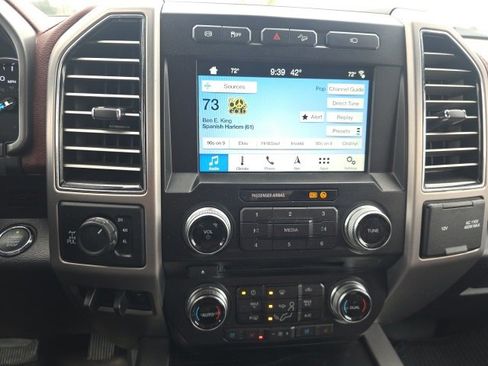 Used 2018 Ford F250 Platinum image 18